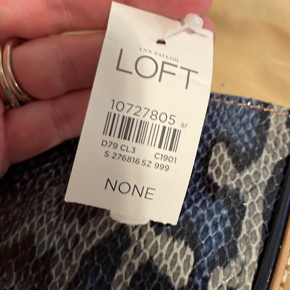 NWT Ann Taylor Loft Clutch - Picture 4 of 5